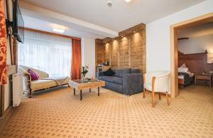 Część wypoczynkowa w obiekcie Arlen Lodge Hotel inkl Premium Karte im Sommer