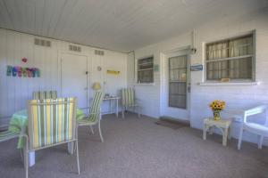 Φωτογραφία από το άλμπουμ του 108 Seaway Bungalow σε Halifax Estates