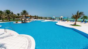 Bazen u ili blizu objekta Simaisma A Murwab Resort