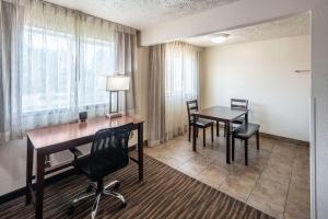 Posezení v ubytování Quality Inn & Suites Downtown Walla Walla