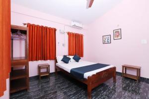 Letto o letti in una camera di Morjim Sunset Hotel