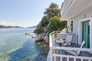 Gallery image of The Water in Skiathos Town
