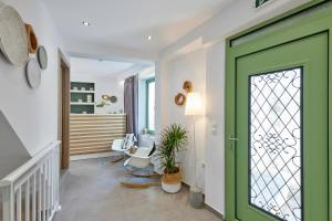 Galeriebild der Unterkunft The Water in Skiathos-Stadt + 47 Fotos