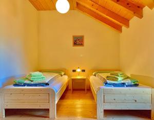 A bed or beds in a room at Apartment HaNiLe