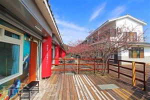 Balkón nebo terasa v ubytování Miaoli Sanyi Bo Wu Guan Homestay