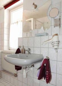 Ferienwohnung-Margarete tesisinde bir banyo