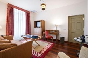 TV a/nebo společenská místnost v ubytování Parador de Limpias