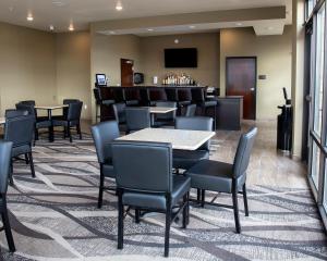 Imagen de la galería de Cobblestone Hotel & Suites - Two Rivers, en Two Rivers