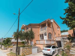 Fotografia z galérie ubytovania Capacious Holiday Home in Maslenica v destinácii Maslenica + 31 fotografií