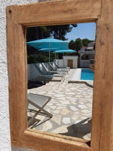 Der Swimmingpool an oder in der Nähe von Casa Verano eterno, Villa tot 16 personen