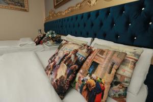 Postel nebo postele na pokoji v ubytování Constantinopolis Hotel