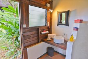 Koupelna v ubytování Tree Lodge Mauritius + 37 fotografií