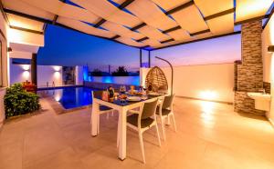 Kép Han - 1 Bedroom Honeymoon Villa in Kalkan szállásáról Kaşban a galériában