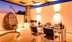 Kép Han - 1 Bedroom Honeymoon Villa in Kalkan szállásáról Kaşban a galériában