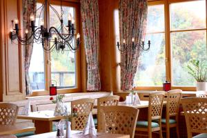 Restaurace v ubytování Berggasthof Hotel Igelwirt