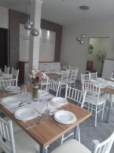 Restaurace v ubytování Hotel Usce