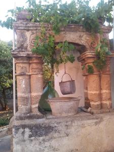 ナルドにあるVilla Teresaの鉢植えの石垣