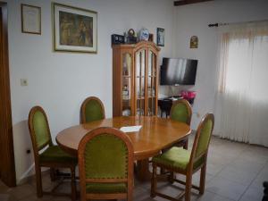 TV a/nebo společenská místnost v ubytování Apartment in Gata near Adriatic Sea