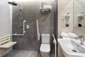 Koupelna v ubytování B&B HOTEL Madrid Alcorcón