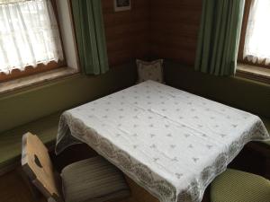 A bed or beds in a room at Haus Eiter