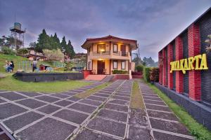 Gedung tempat hotel berlokasi
