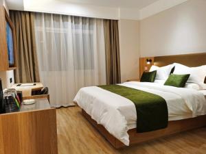 Galeriebild der Unterkunft GreenTree Inn Ankang Bashan Middle Road in Ankang