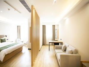 Galeriebild der Unterkunft GreenTree Inn Ankang Bashan Middle Road in Ankang