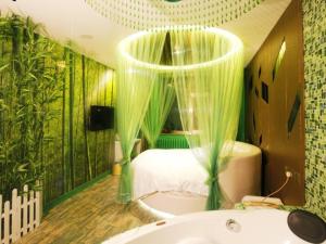 Gallery image of GreenTree Inn Beijing Nansihuan Xinfadi Business Hotel in Beijing