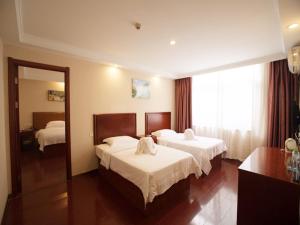 Gallery image of GreenTree Inn Hainan Haikou East Train Station East Fengxiang Road Business Hotel in Haikou