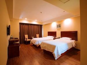 Gallery image of GreenTree Inn Shandong Zibo Railway Station Jinjing Avenue Business Hotel in Zibo
