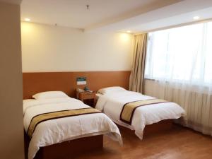 Fotografie z fotogalerie ubytování GreenTree Inn Tianjin Xiqing District Zhongbei Town Zhongbei Avenue Shell Hotel v destinaci Tchien-ťin