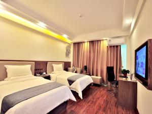 Gallery image of GreenTree Inn Dongfang City Dongfang Avenue High-speed Railway Station Express Hotel in Dongfang