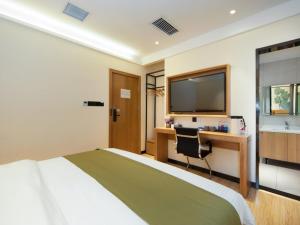 Gallery image of GreenTree Inn Kunming Nanping Pedestrian Street Hotel in Kunming