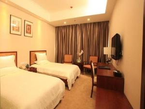 Gallery image of GreenTree Inn ShanDong YanTai FuShan District YongDa Street Express Hotel in Yantai