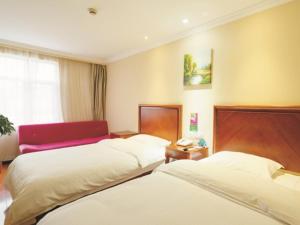 Gallery image of GreenTree Inn Shanghai Luojing Express Hotel in Baoshan