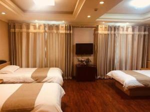 Gallery image of GreenTree Inn Tianjin Dagang Shihua Road Hotel in Binhai