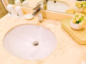 Bilik mandi di GreenTree Inn ShangHai JiaDing the South of F1 Circuit FangTai Hardware Market Express Hotel