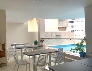 Bazén v ubytování Hotel Arena Blanca nebo v jeho okolí