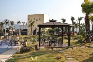 Gallery image of Clownfish Resort in Hengchun South Gate