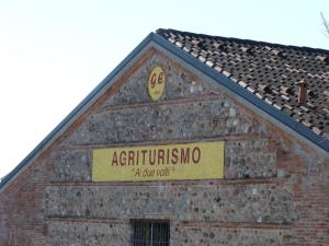 Certificato, attestato, insegna o altro documento esposto da Agriturismo Ai Due Volti