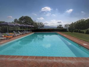 The swimming pool at or close to Farmhouse in Proceno with Pool Views