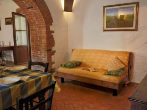A seating area at Farmhouse in Proceno with Pool Views