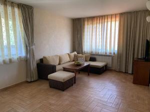 Gallery image of St.George Hotel in Govedartsi