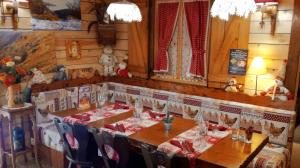 Restaurace v ubytování Auberge De Liezey