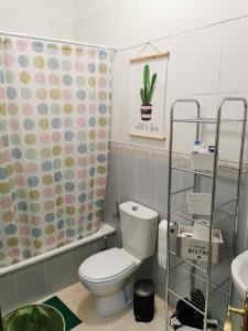 A bathroom at 23 DE ENERO