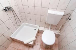 Koupelna v ubytování Apartmani Popović