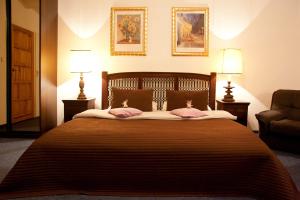 Posteľ alebo postele v izbe v ubytovaní Hotel Pod Orłem