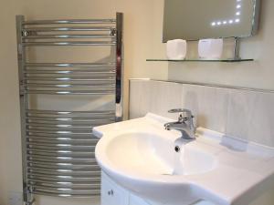 A bathroom at Glen Nevis Holidays 