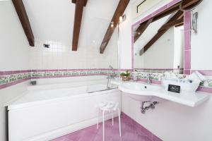 Salle de bains dans l'établissement Hotel Villa Annalara charme and relax