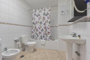 Ένα μπάνιο στο Apartamento Pardela +15 φωτογραφίες